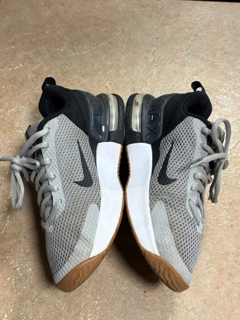 EXCELLENT Nike Air Max Alpha Trainer 6 Gym Shoes Mens Smoke Grey Black 9